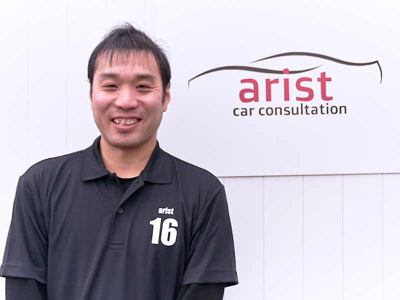 サービス部長 菅原